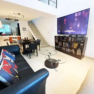 Geek-chic Townhouse Сasa de vacaciones Playa del Carmen
